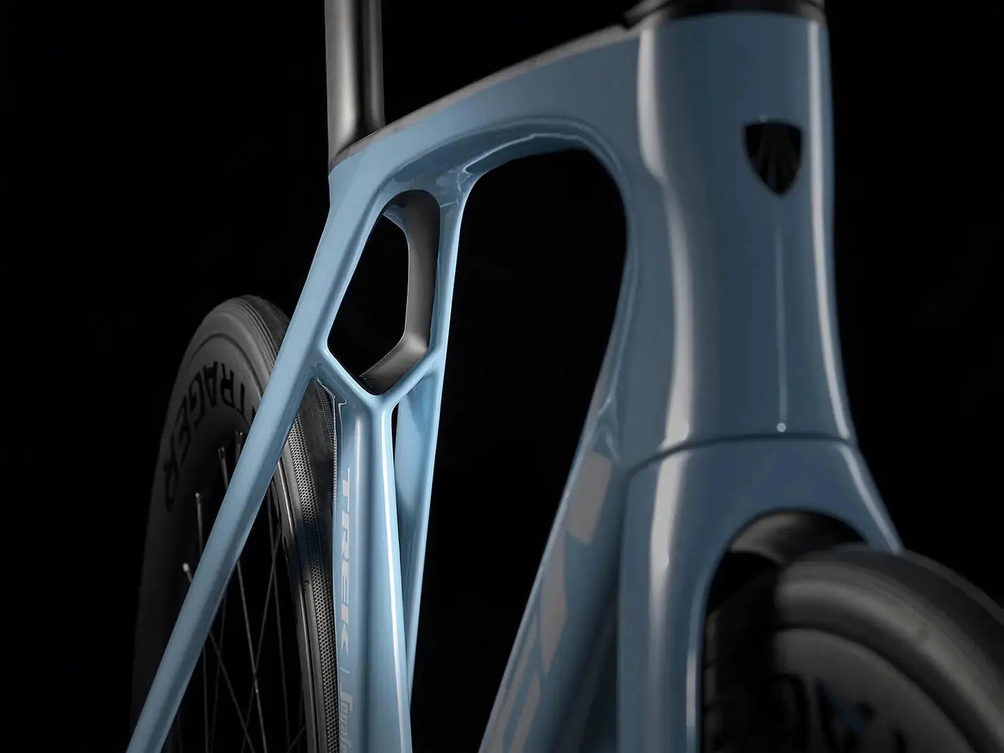 Madone SLR 6 Gen 7 Wheels Bikes