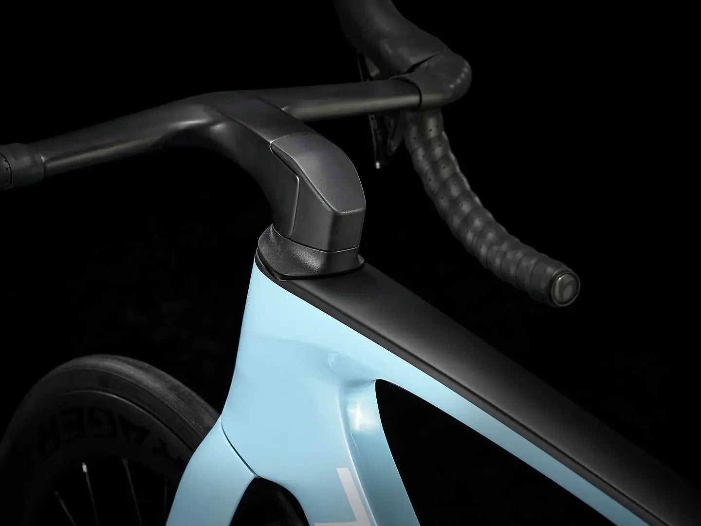 Madone SLR 6 Gen 7 Wheels Bikes