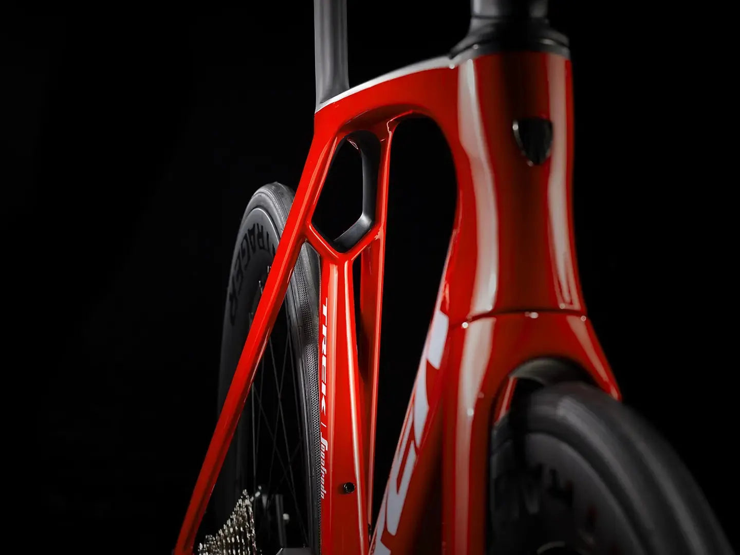 Madone SLR 6 Gen 7 Wheels Bikes