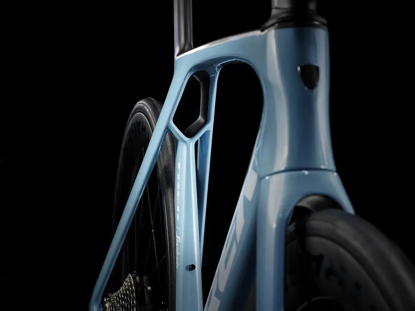 Madone SLR 7 Gen 7 Wheels Bikes