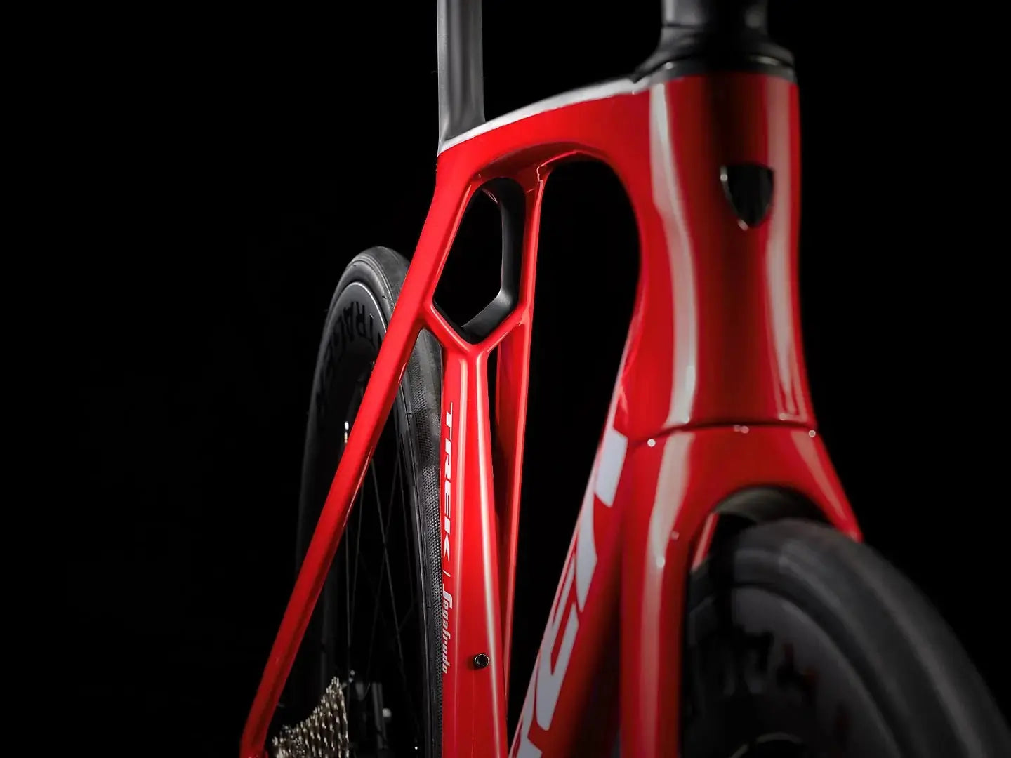 Madone SLR 7 Gen 7 Wheels Bikes
