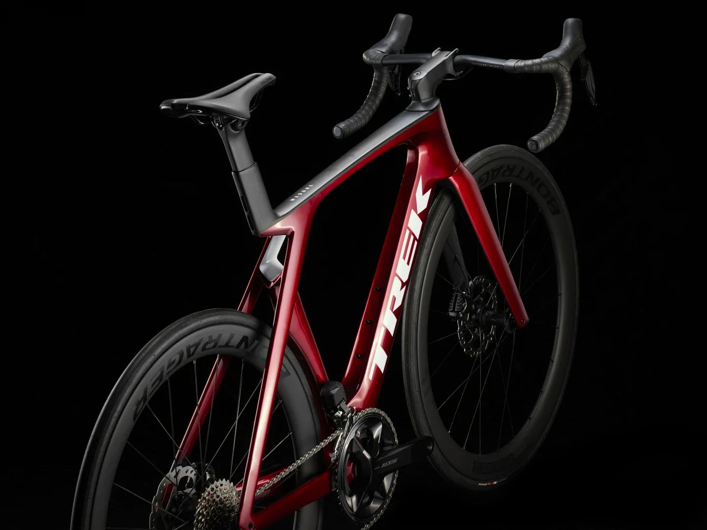 Madone SL 6 Gen 7 Road Bike Offers Legendary Speed