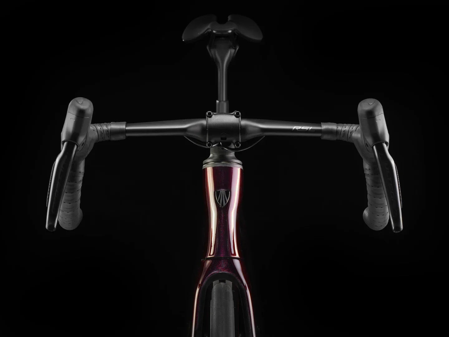 Madone SL 7 Gen 7 Premium Carbon Frame with Shimano Ultegra Di2 Performance