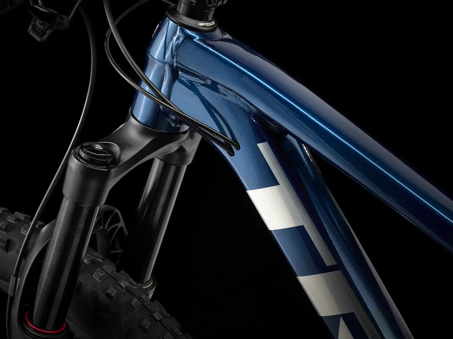 Roscoe 8 - Wheels Bikes