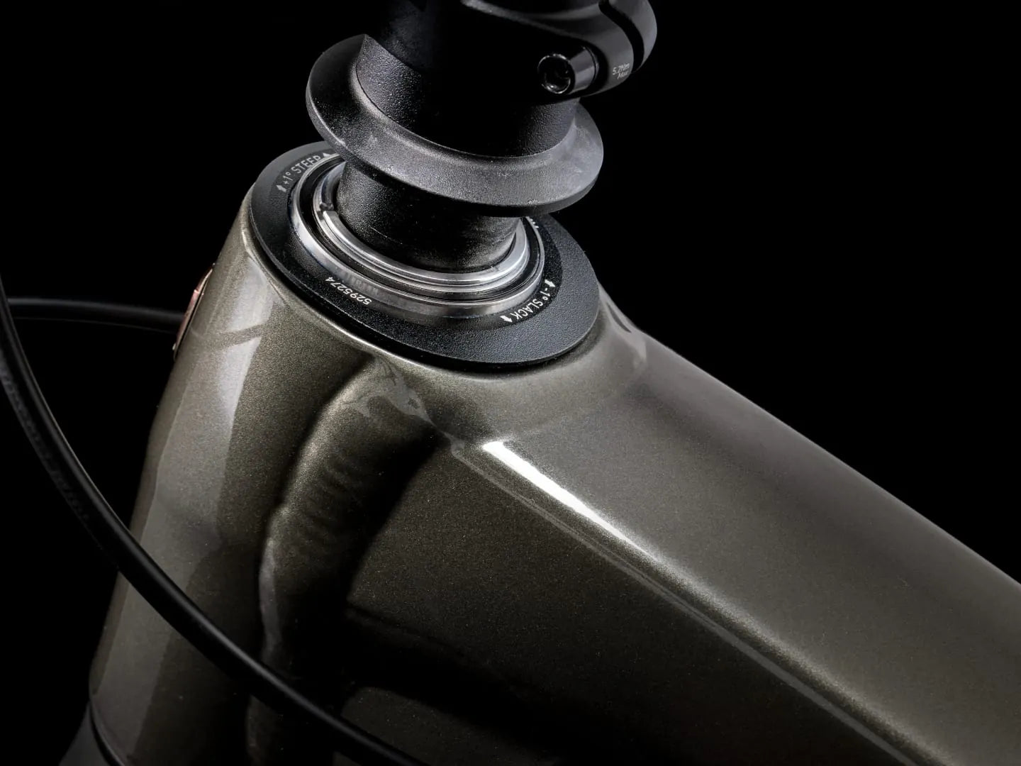 Slash 8 Gen 6 - 2025